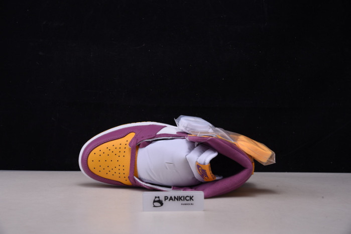 AIR JORDAN 1 HIGH OG “BROTHERHOOD” 555088-706