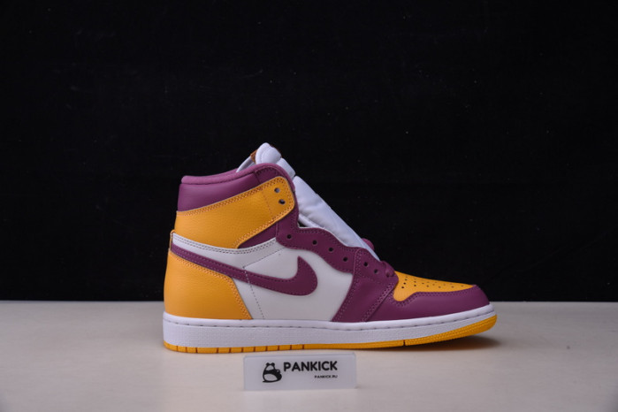 AIR JORDAN 1 HIGH OG “BROTHERHOOD” 555088-706