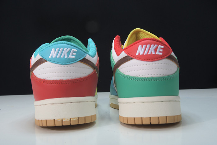 NIKE DUNK LOW FREE.99 DH0952-100