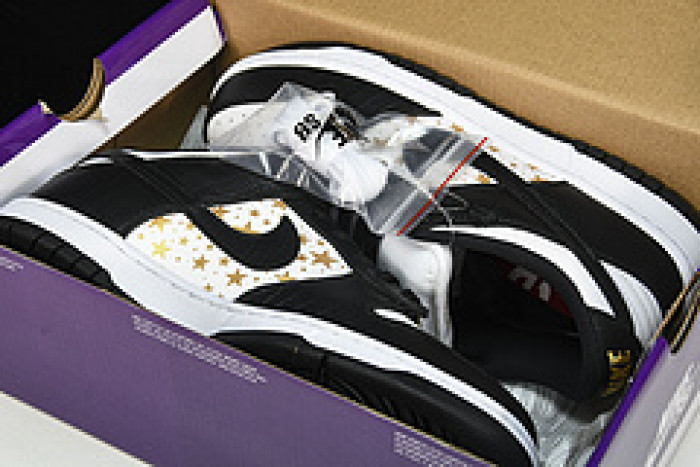 S*p*e x nike sb dunk low dh3228-102