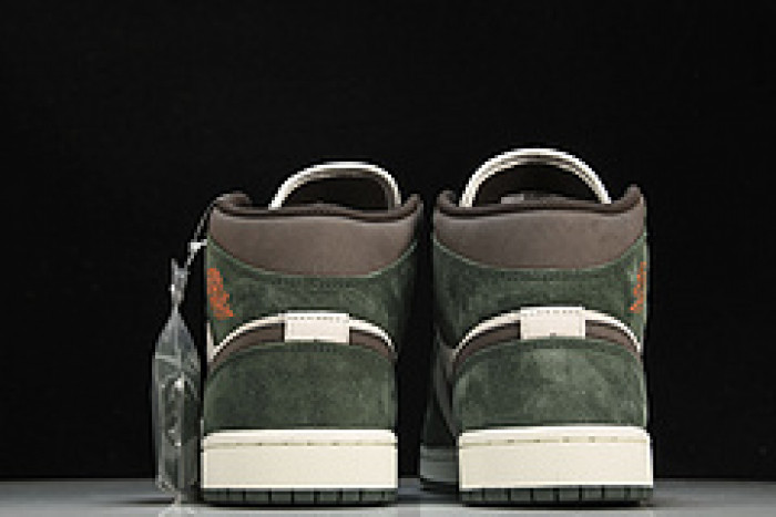 Air Jordan 1 Mid Green Moss Grey 554766-002
