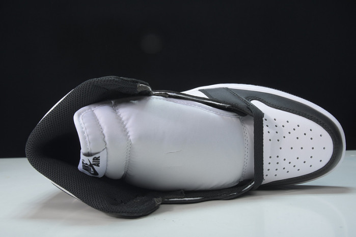 Jordan 1 Retro Black White (2014) 555088-010