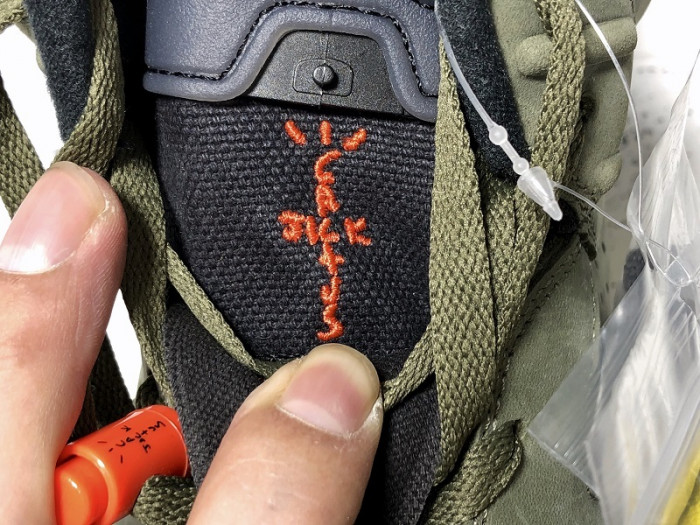 TRAVIS SCOTT AIR JORDAN 6 MEDIUM OLIVE CACTUS JACK CN1084-200