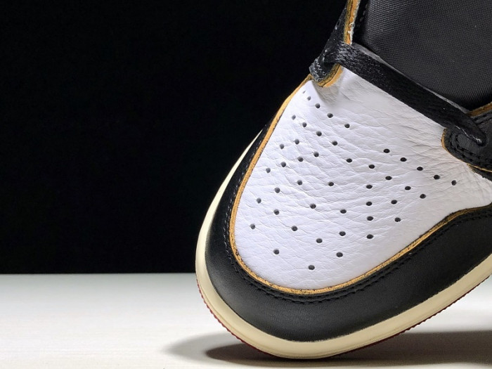 AIR JORDAN 1 RETRO HI NRG/UN BV1300-106