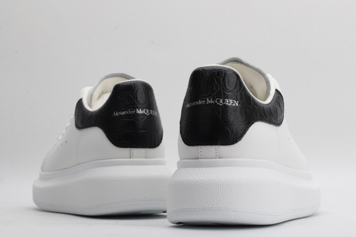 Alexander McQueen sneaker