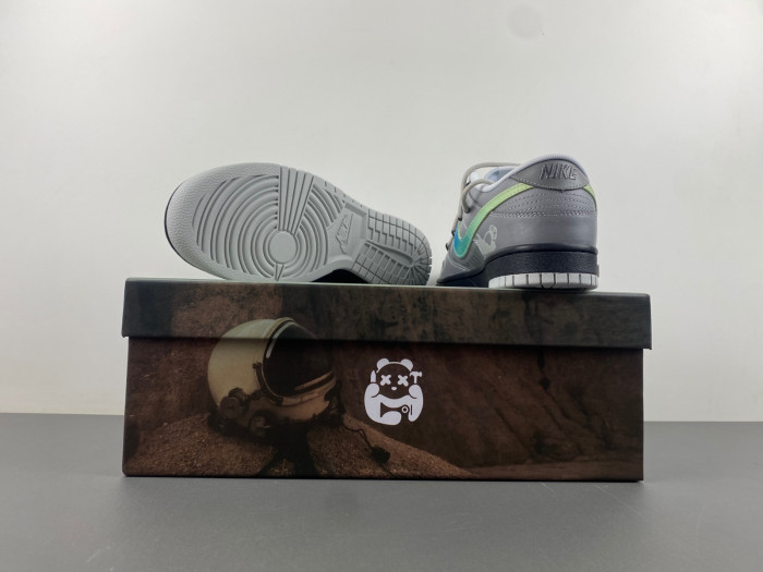 Nike Dunk LOW DV0831-101