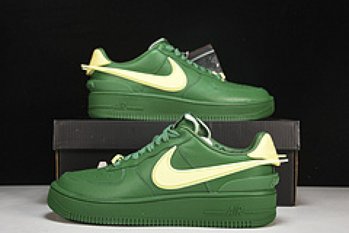 Nike AMBUSH x Air Force 1 Low 
