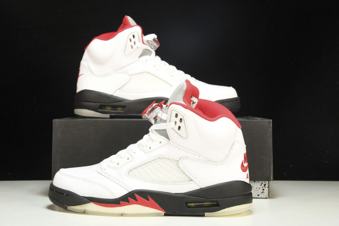 Jordan 5 Retro Fire Red Silver Tongue (2020) DA1911-102