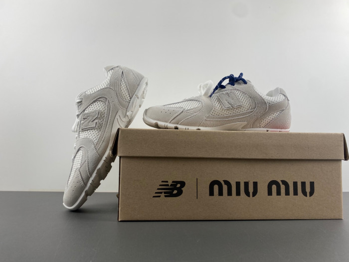 New Balance Miu