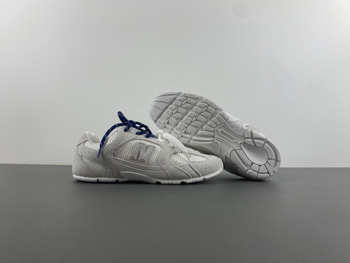 New Balance Miu
