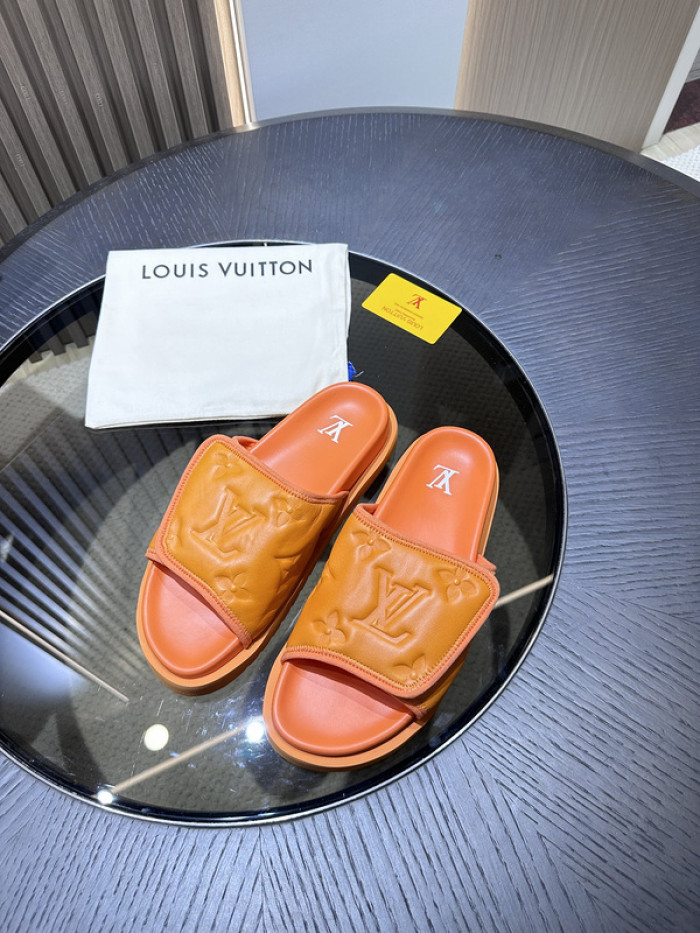 L&V SLIPPERS