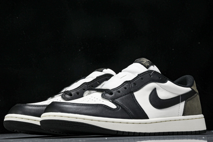 Air Jordan 1 Low OG “Mocha” CZ0790-102