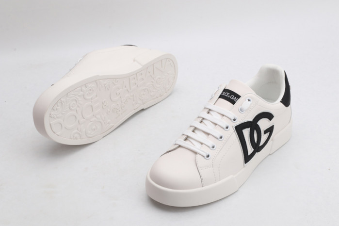 DG sneaker