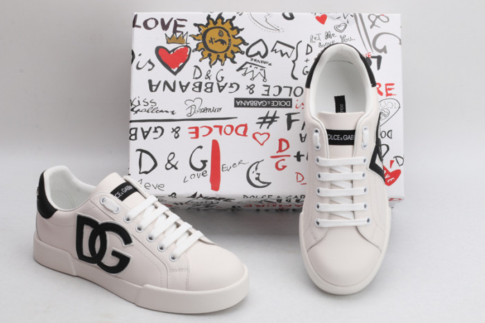 DG sneaker