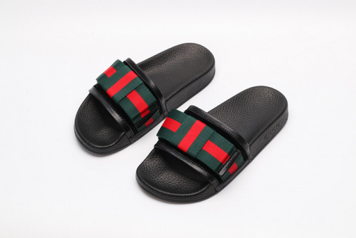 G DESIGNER SLIPPERS