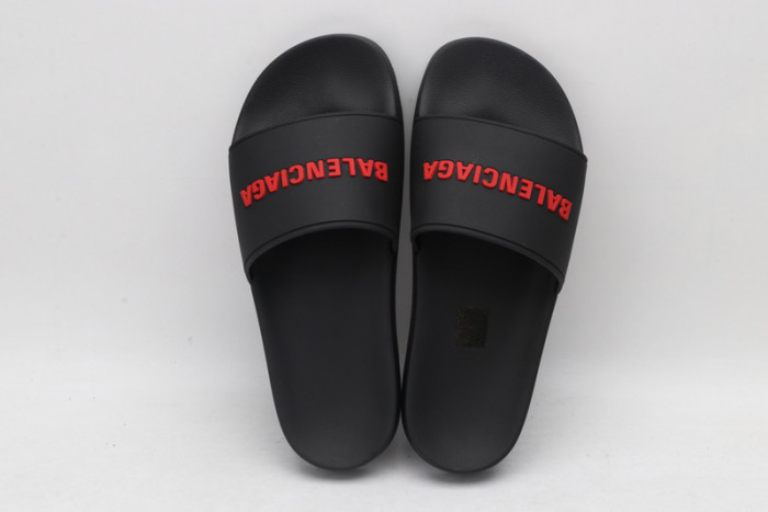 BLEN DESIGNER SLIPPERS