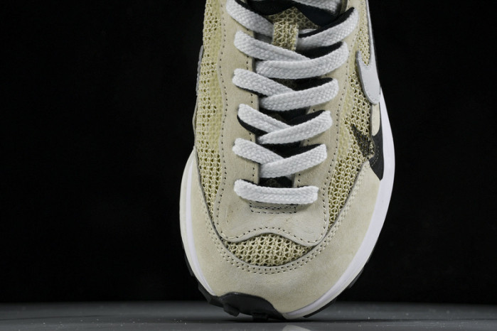 Sacai x Nk VaporWaffle 3.0 CV1363 108