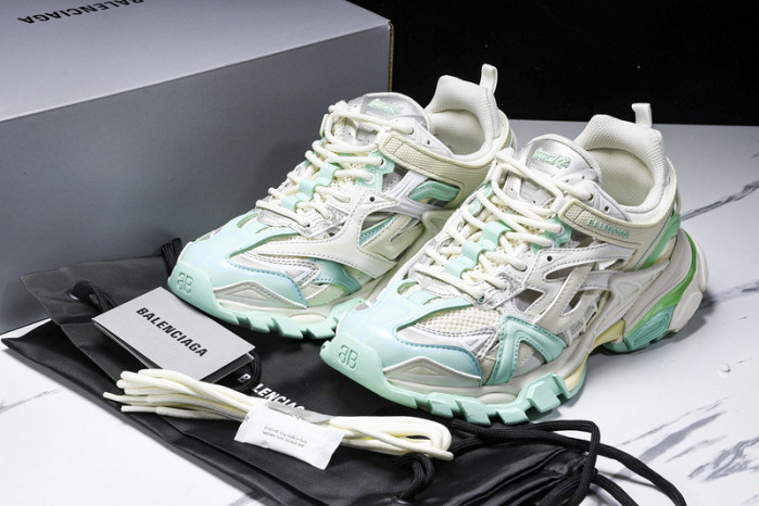 BLEN Track W3AE2 3911