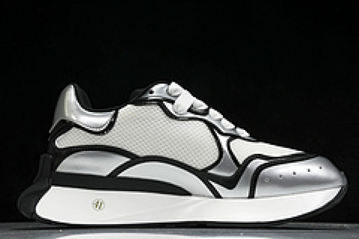 Alexander McQueen sneaker