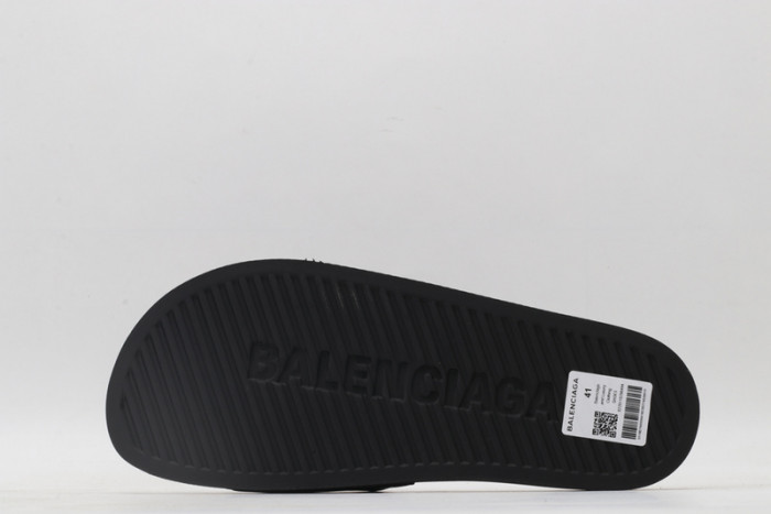 BLEN DESIGNER SLIPPERS