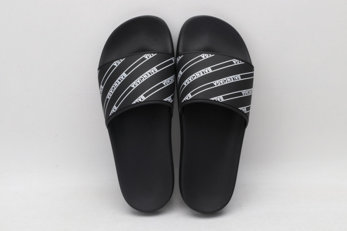 BLEN DESIGNER SLIPPERS