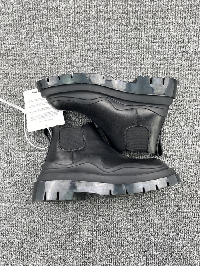 BOTTEGA VENETA SNEAKER