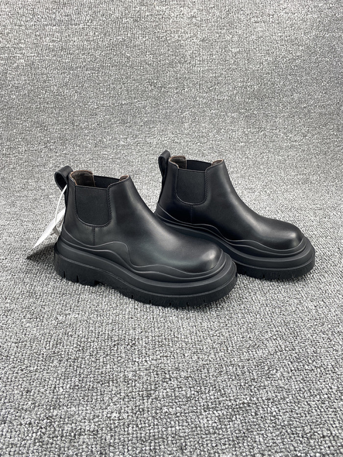 BOTTEGA VENETA SNEAKER