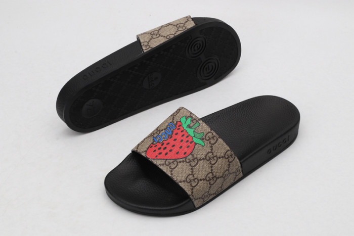 G DESIGNER SLIPPERS