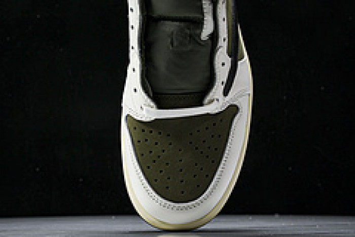 Travis Scott x Air Jordan 1 Low OG DM7866-200