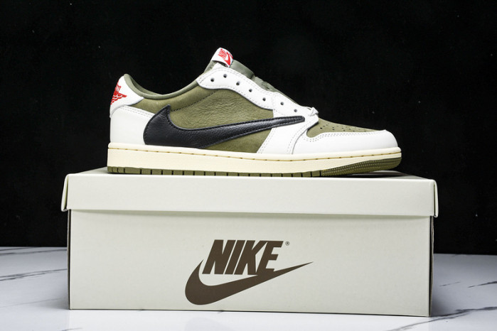 Travis Scott x Air Jordan 1 Low OG DM7866-200