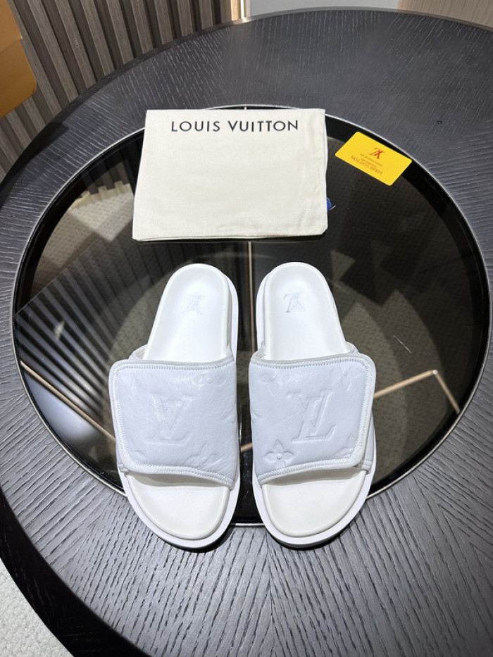 L&V SLIPPERS