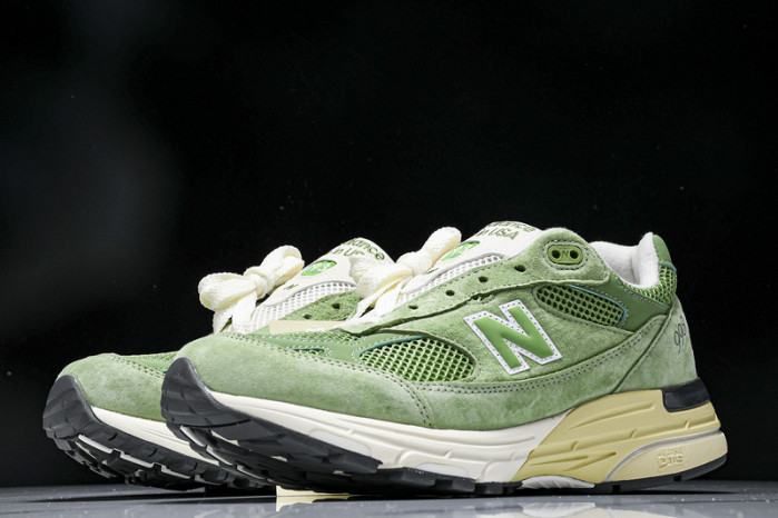 New Balance U993GW