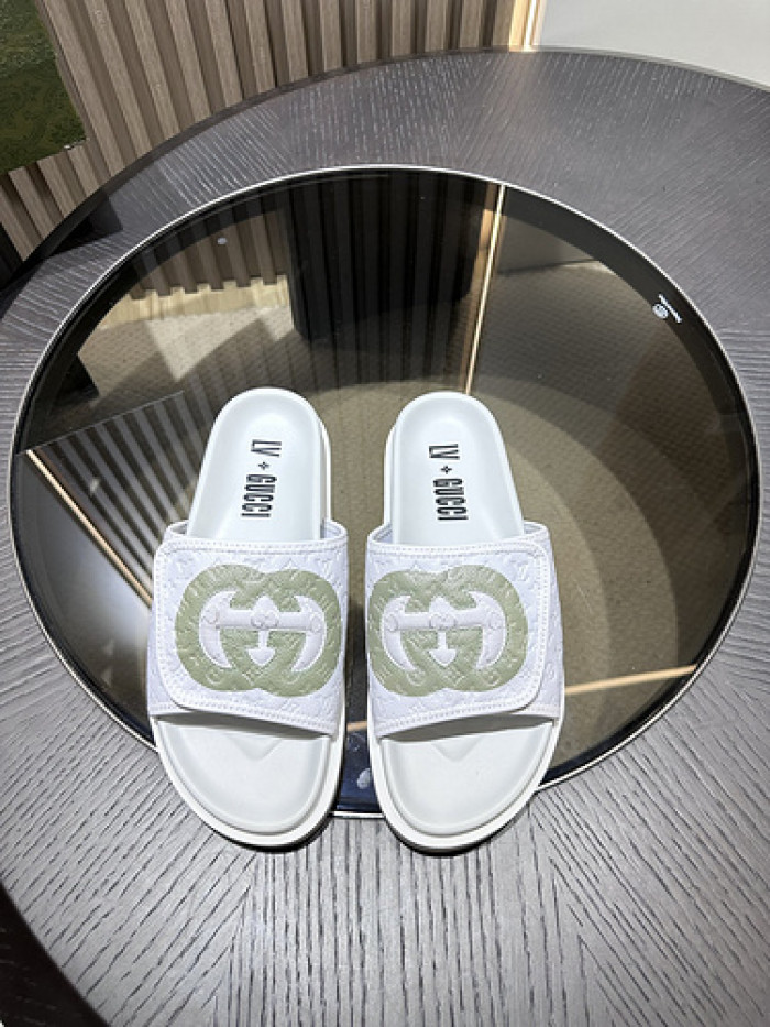 G DESIGNER SLIPPERS