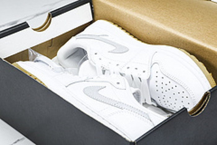 Air Jordan 1 Low Golf DD9315-111