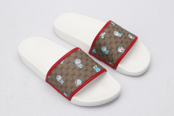 G DESIGNER SLIPPERS