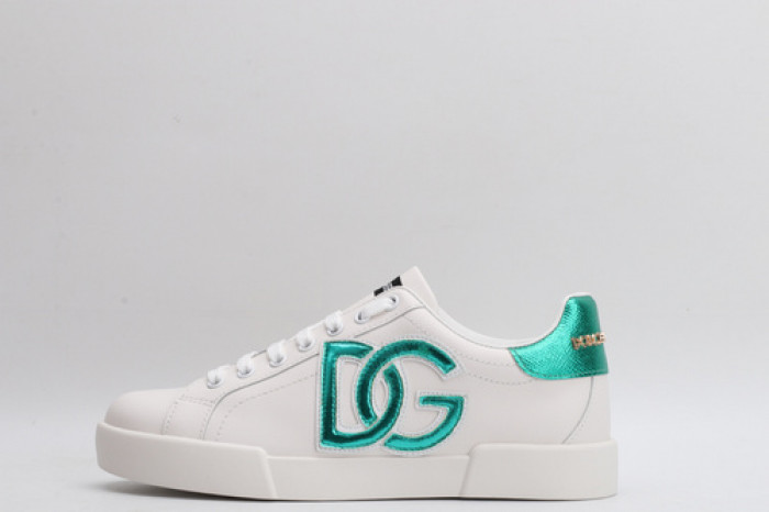 DG sneaker