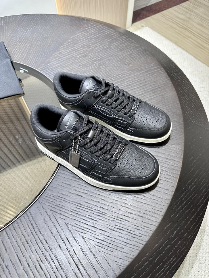 AM1R1 SNEAKERS