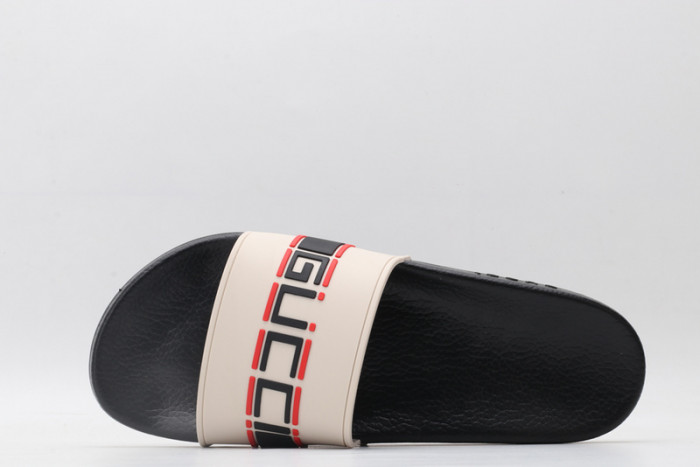G DESIGNER SLIPPERS