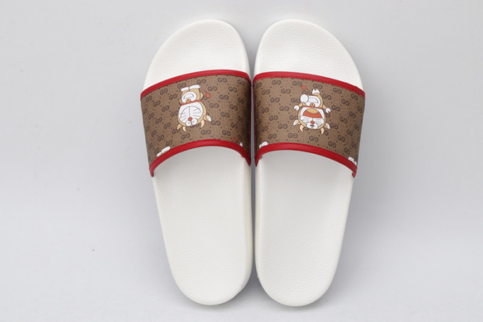 G DESIGNER SLIPPERS