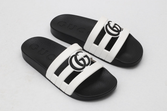 G DESIGNER SLIPPERS