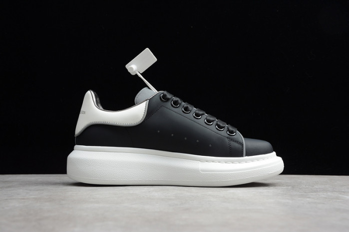Alexander McQueen sneaker