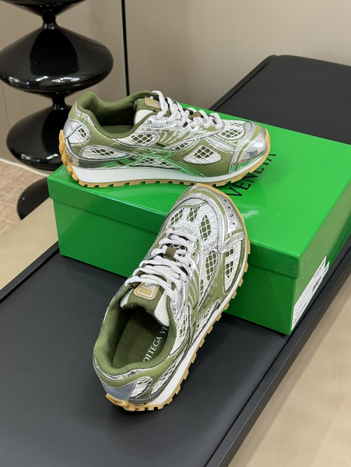 BOTTEGA VENETA SNEAKER