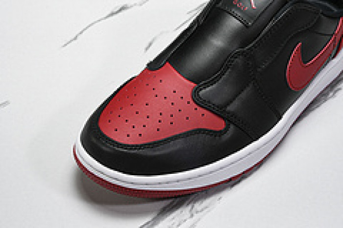 Air Jordan 1 Mule“Bred” FJ1214-001