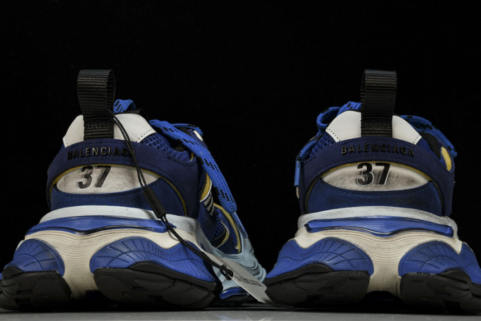 BLEN CARGO W2MV1 1758