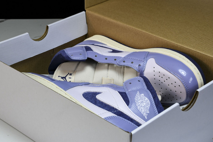 Air Jordan 1 Mid "Sky Purple" DZ3745-500