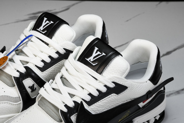L&V SNEAKERS