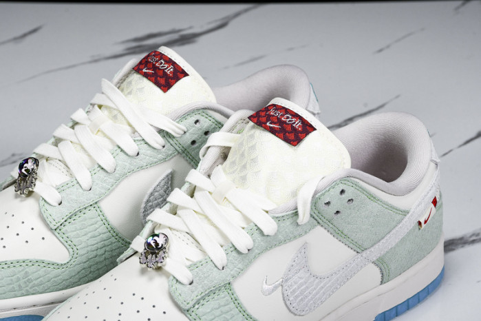 Nk Dunk Low 2024 FZ5065-111