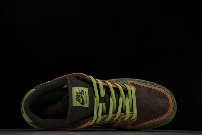 NK Dunk SB Low De La Soul 789841-332