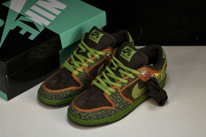 NK Dunk SB Low De La Soul 789841-332