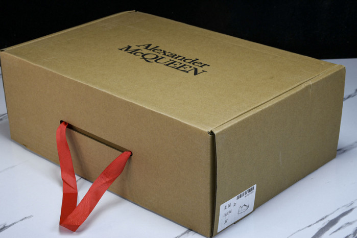 Alexander McQueen sneaker